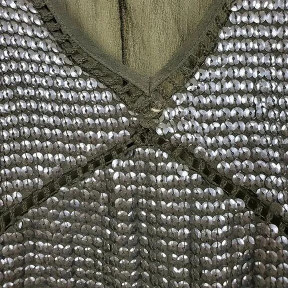 Trouve Metallic Sequin Tank Top Womens Size XS Black V Neck Sheer Back Party - Picture 3 of 7